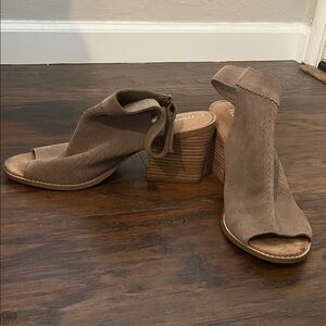 Toms Taupe Peep-Toe Wedges